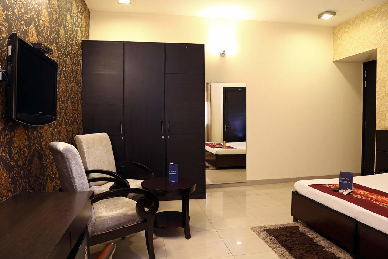 Fabhotel Signature Cyber Park Δελχί Εξωτερικό φωτογραφία