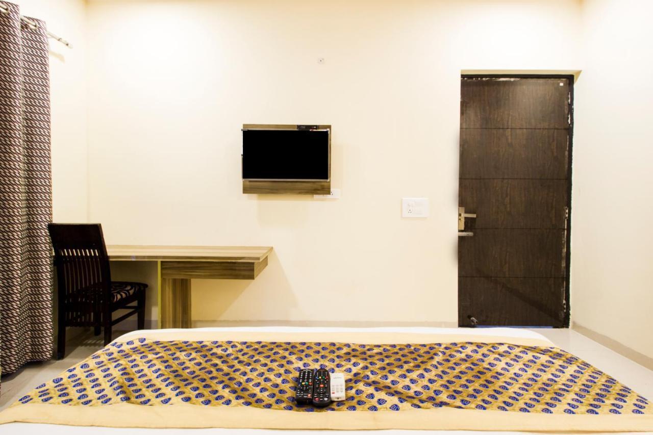 Fabhotel Signature Cyber Park Δελχί Εξωτερικό φωτογραφία