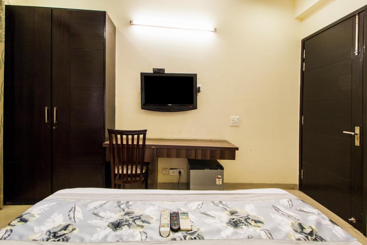Fabhotel Signature Cyber Park Δελχί Εξωτερικό φωτογραφία